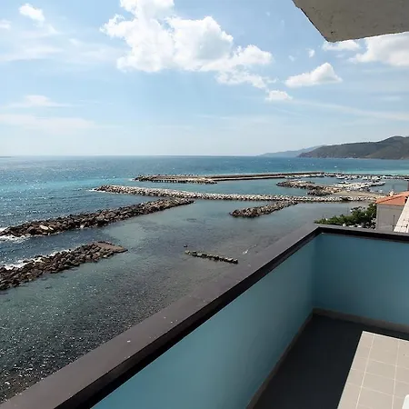 Riviera 3*